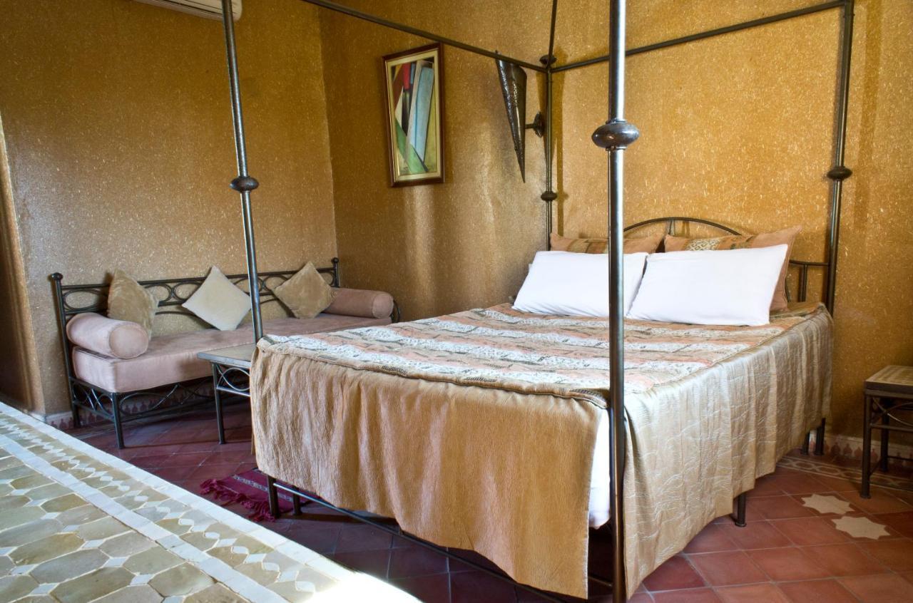 Auberge Kasbah Chez Amaliya ทาเฟราสท์ ภายนอก รูปภาพ