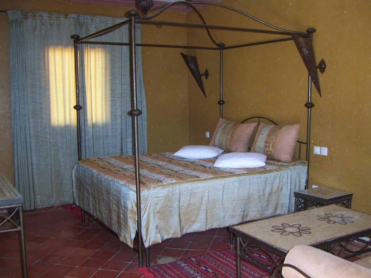 Auberge Kasbah Chez Amaliya ทาเฟราสท์ ภายนอก รูปภาพ