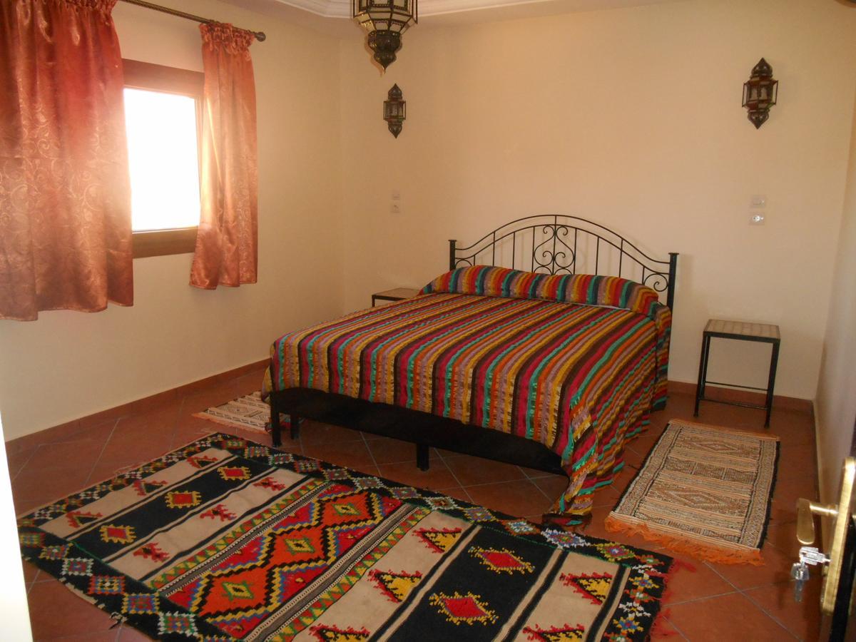 Auberge Kasbah Chez Amaliya ทาเฟราสท์ ภายนอก รูปภาพ